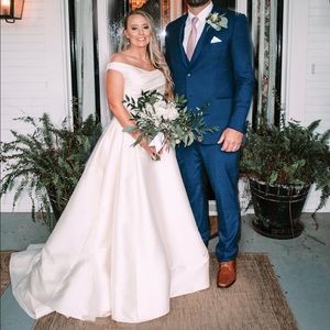 Anne Barge 101 Details